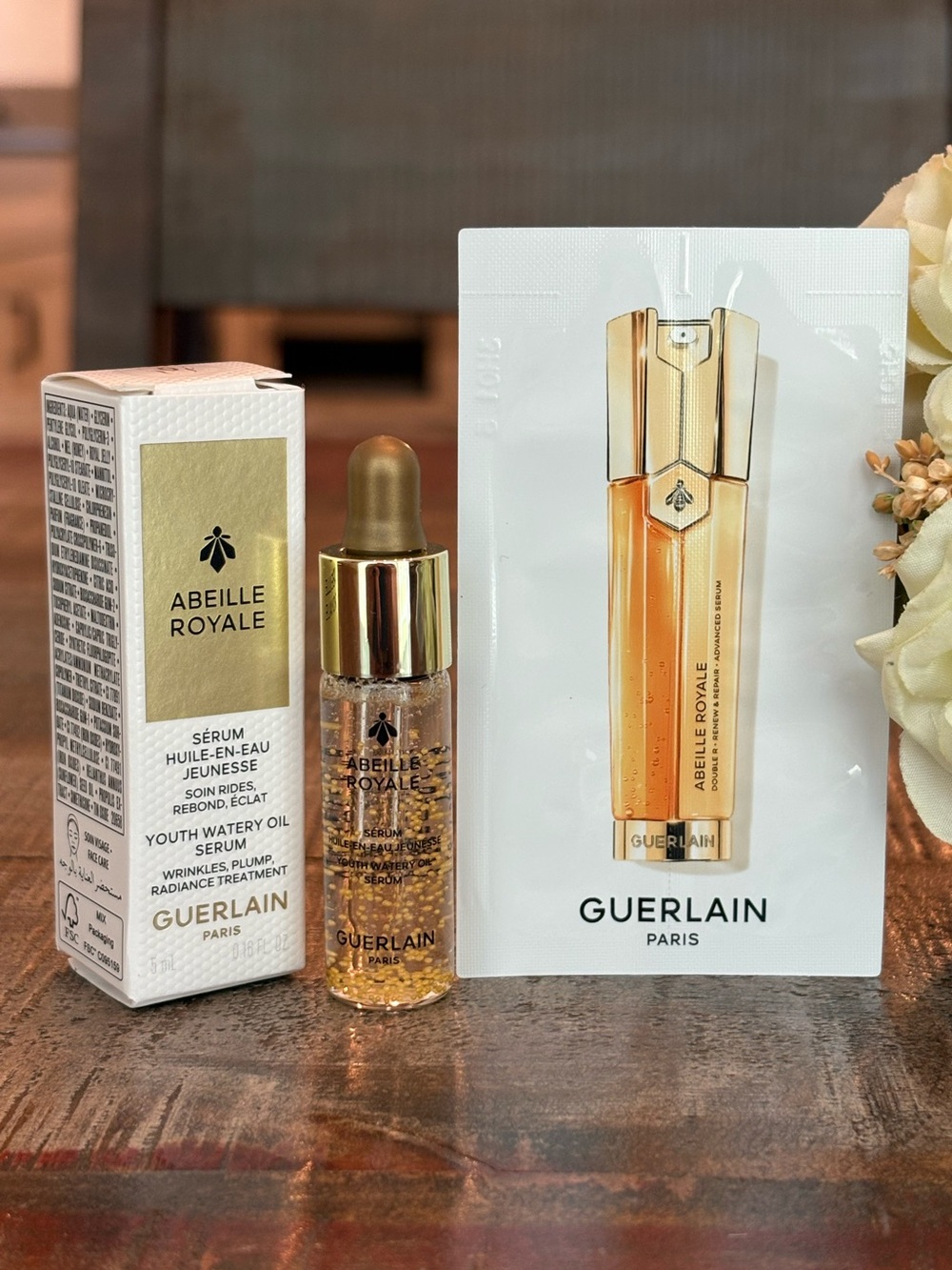 New GUERLAIN Abeille Royale YOUTH WATERY OIL SERUM + **Bonus** DOUBLE R Sample!